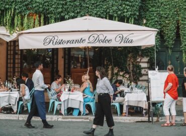 Outdoor Dining Terrace in Maastricht | Time to select!