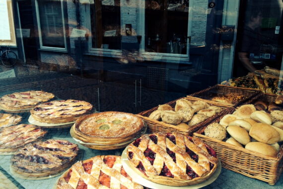 Vlaai! The traditional Dutch pastry from Limburg