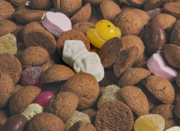 Pepernoten traditional Dutch holiday | We Celebrate Sinterklaas!